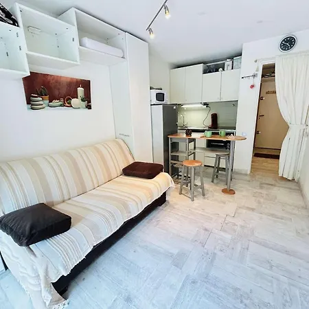 3 Personnes Cap D'agde Ct180-199 Apartment